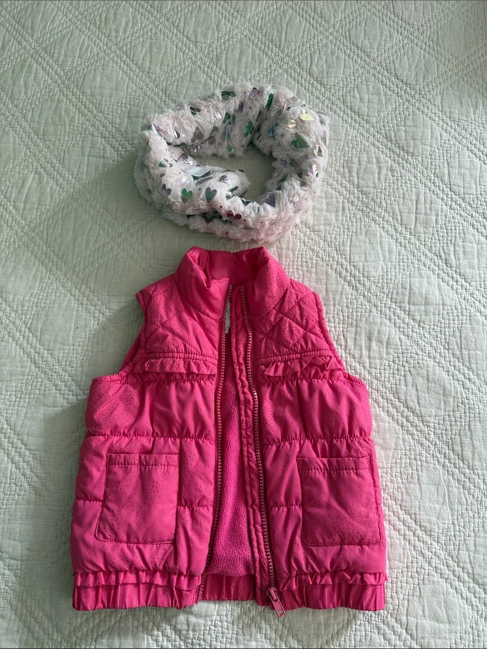 The Children’s Place Pink Quilted Puffer Vest + Heart Print Infinity Scarf 4T